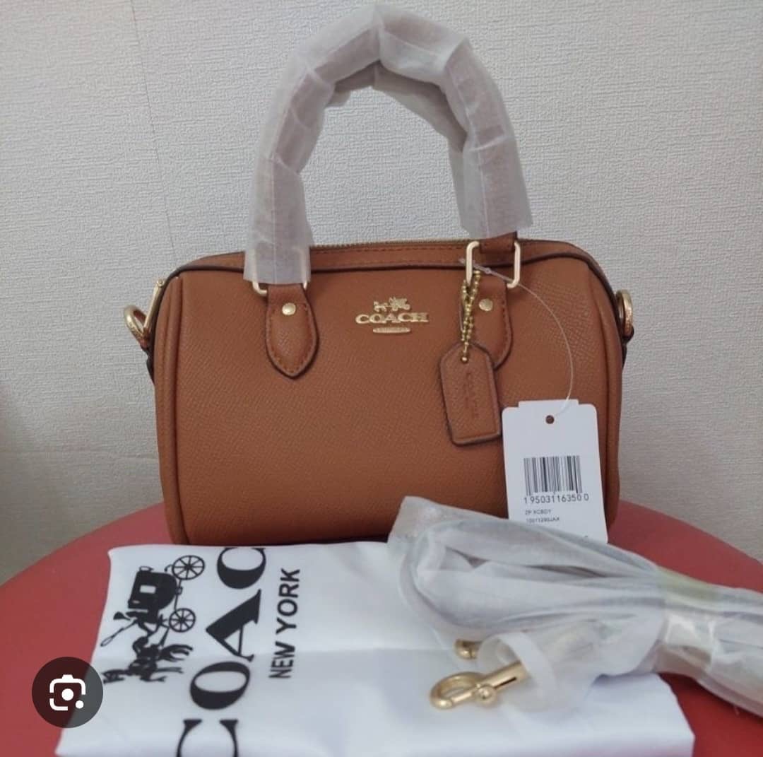 Coach cherry ladies Bag — image 4
